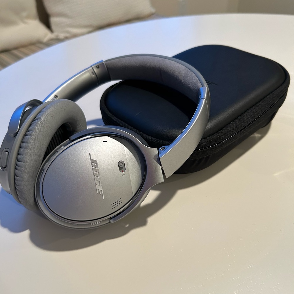 Bose Headphones Excellent Condition